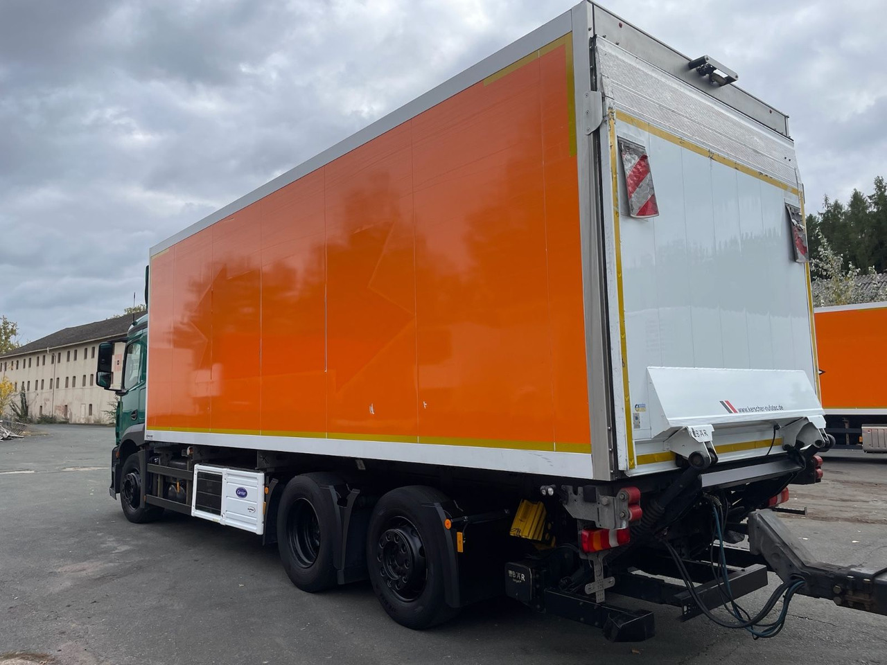 Mercedes-Benz Antos 2543 6x2 Kühlkoffer/CARRIER/NLA/LBW/AC/EU6 - Camion frigorifique: photos 4 Mercedes-Benz Antos 2543 6x2 Kühlkoffer/CARRIER/NLA/LBW/AC/EU6 - Camion frigorifique: photos 4