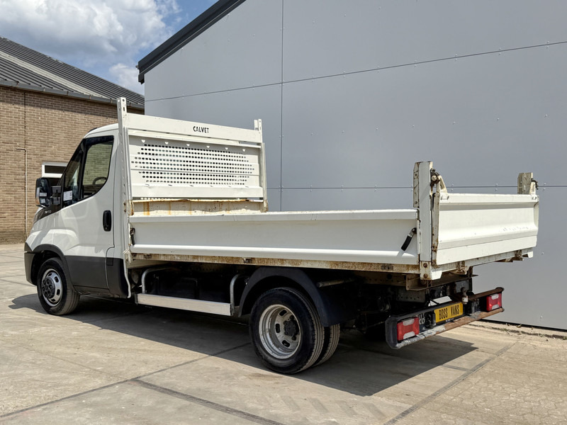Iveco Daily 35C12 2.3 Kipper Dubbellucht Trekhaak Airco Cruise Control Lucht Geveerde Stoel - Utilitaire benne: photos 3 Iveco Daily 35C12 2.3 Kipper Dubbellucht Trekhaak Airco Cruise Control Lucht Geveerde Stoel - Utilitaire benne: photos 3
