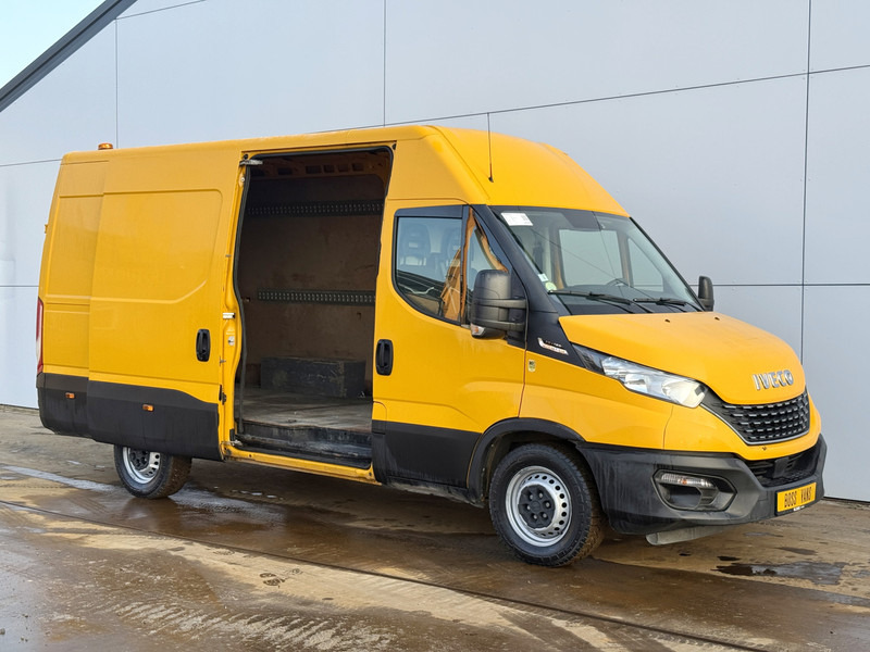 Iveco Daily 35S16 2.3 Automaat L2H2 Oprijplaat Trekhaak Climate Control Cruise Control Lucht Geveerde Stoel - Fourgon utilitaire: photos 5 Iveco Daily 35S16 2.3 Automaat L2H2 Oprijplaat Trekhaak Climate Control Cruise Control Lucht Geveerde Stoel - Fourgon utilitaire: photos 5