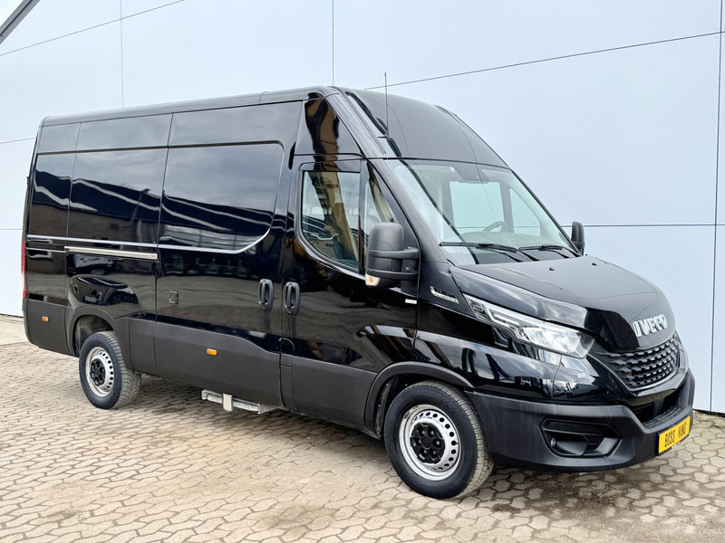 Iveco Daily 35S16 Automaat L2H2 Adaptive Cruise Control Airco 3,5t Trekhaak Navigatie - Fourgon utilitaire: photos 4 Iveco Daily 35S16 Automaat L2H2 Adaptive Cruise Control Airco 3,5t Trekhaak Navigatie - Fourgon utilitaire: photos 4