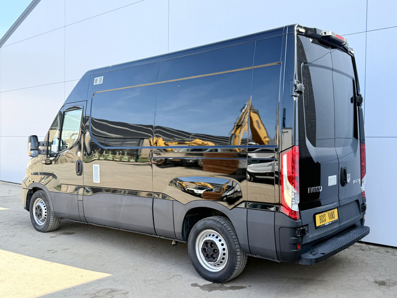 Iveco Daily 35S16 L2H2 Airco Cruise Control Camera 3.5t Trekhaak - Fourgon utilitaire: photos 2 Iveco Daily 35S16 L2H2 Airco Cruise Control Camera 3.5t Trekhaak - Fourgon utilitaire: photos 2