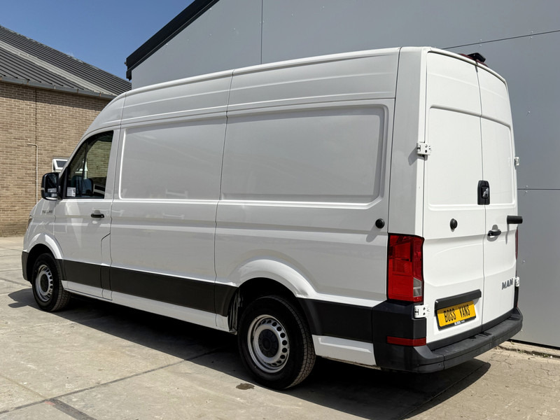 MAN TGE 3.140 2.0 TDI L3H3 Automaat Airco Cruise Control Camera Apple Carplay Parkeersensoren voor achter - Fourgon utilitaire: photos 2 MAN TGE 3.140 2.0 TDI L3H3 Automaat Airco Cruise Control Camera Apple Carplay Parkeersensoren voor achter - Fourgon utilitaire: photos 2