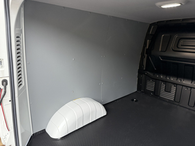 Fourgonnette, Utilitaire électrique Maxus EDELIVER 3 122PK Nieuw! L1 SWB Elektrisch 50kWh 227km WLTP Carplay Touchscreen scherm Camera Parkeersensoren: photos 13