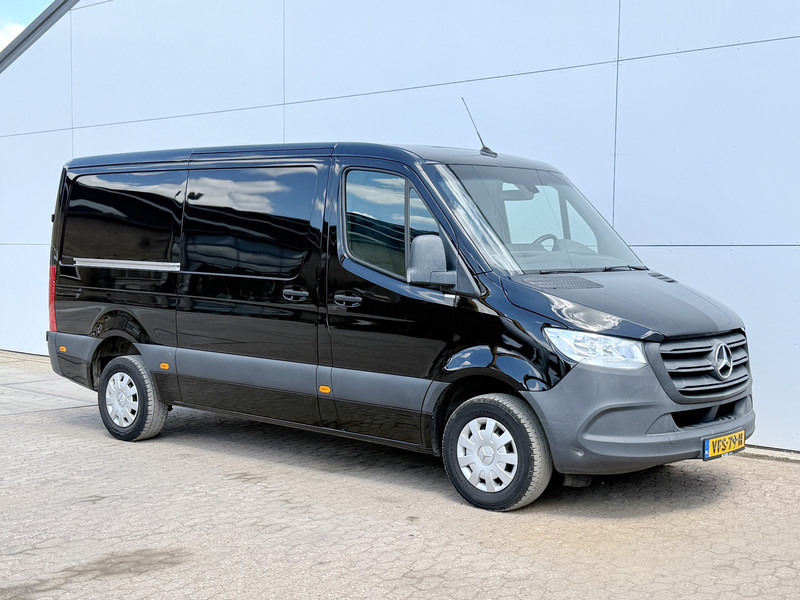 Mercedes-Benz Sprinter 316 CDI Automaat L2H1 Climate Control Cruise Control Camera Trekhaak 3.5 Ton Trekgewicht - Fourgon utilitaire: photos 4 Mercedes-Benz Sprinter 316 CDI Automaat L2H1 Climate Control Cruise Control Camera Trekhaak 3.5 Ton Trekgewicht - Fourgon utilitaire: photos 4