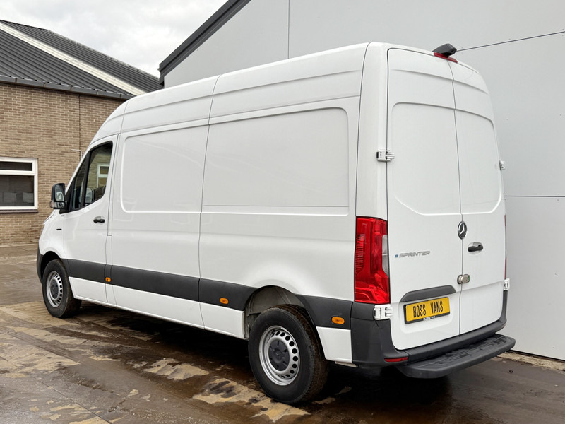 Mercedes-Benz eSprinter 112 L2H2 100% Elektrisch 55kWh 168km WLTP 80kw Snelladen Climate Control Camera Stoelverwarming - Fourgon utilitaire, Utilitaire électrique: photos 2 Mercedes-Benz eSprinter 112 L2H2 100% Elektrisch 55kWh 168km WLTP 80kw Snelladen Climate Control Camera Stoelverwarming - Fourgon utilitaire, Utilitaire électrique: photos 2
