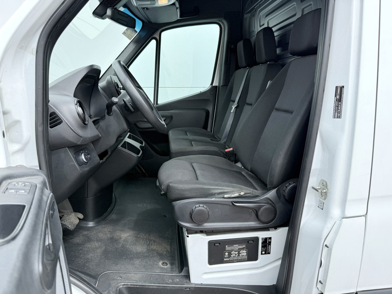 Fourgon utilitaire, Utilitaire électrique Mercedes-Benz eSprinter 312 - Binnenkort verwacht! L2H2 100% Elektrisch 55kWh 168km WLTP 80kw Snelladen Climate Control Camera Stoelverwarming: photos 7