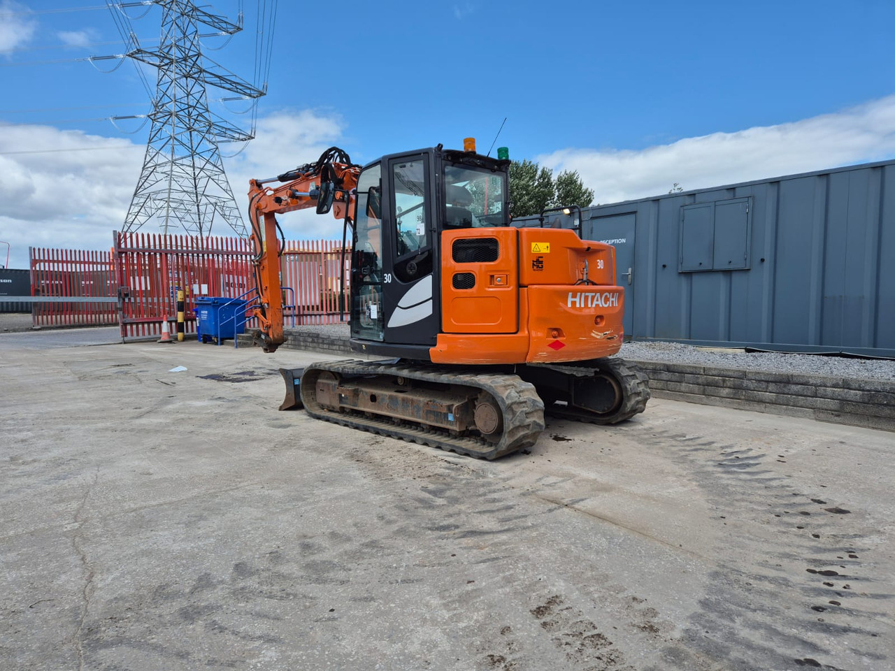 Hitachi ZX85USBR-6 2PB - Mini pelle: photos 3 Hitachi ZX85USBR-6 2PB - Mini pelle: photos 3