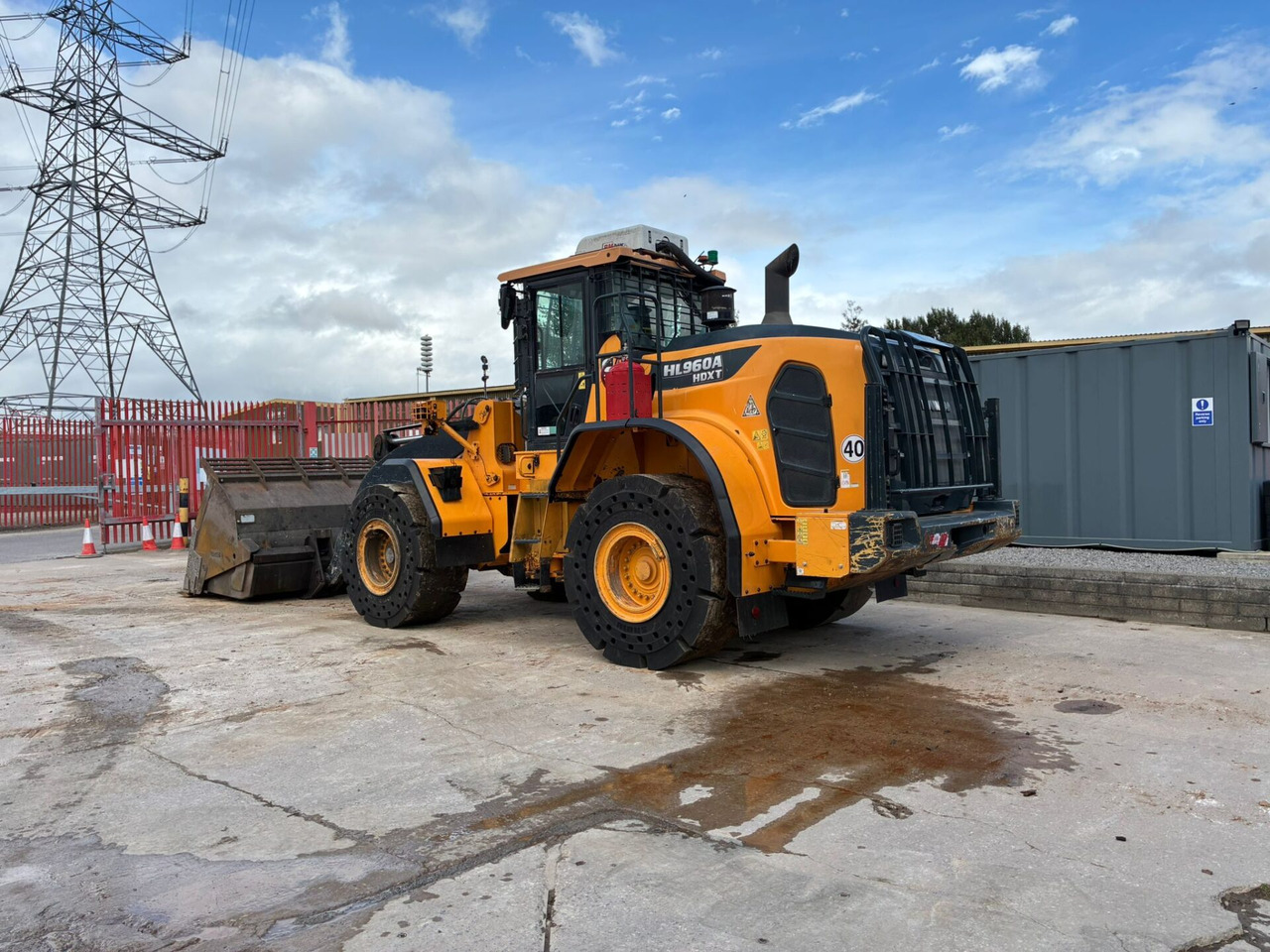 Hyundai HL960AHDXT - Chargeuse sur pneus: photos 3 Hyundai HL960AHDXT - Chargeuse sur pneus: photos 3