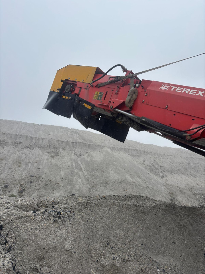 Terex Finlay J-1175 - Concasseur: photos 1 Terex Finlay J-1175 - Concasseur: photos 1