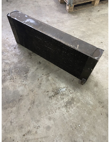 Liebherr A934C - Radiateur: photos 1 Liebherr A934C - Radiateur: photos 1