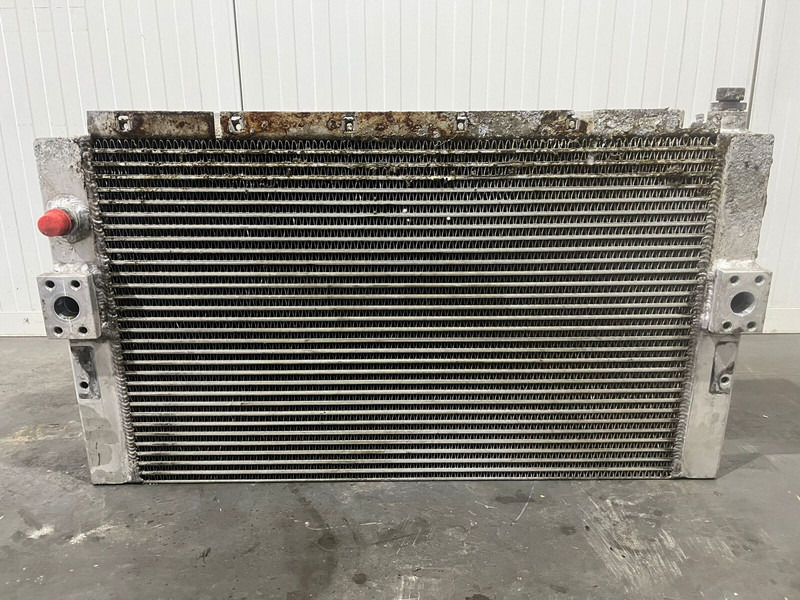 Liebherr Olie Koeler / oliekoeler / oil cooler cooling radiator radiater - Radiateur: photos 1 Liebherr Olie Koeler / oliekoeler / oil cooler cooling radiator radiater - Radiateur: photos 1