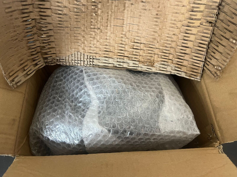 Liebherr P944 / R954 / R944 / R954 / L556-454 / L566-460 - Pompe à liquide de refroidissement: photos 3 Liebherr P944 / R954 / R944 / R954 / L556-454 / L566-460 - Pompe à liquide de refroidissement: photos 3