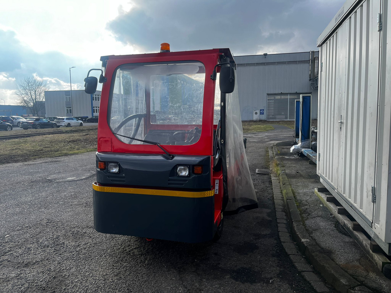 LINDE W12 - Chariot tracteur: photos 2 LINDE W12 - Chariot tracteur: photos 2