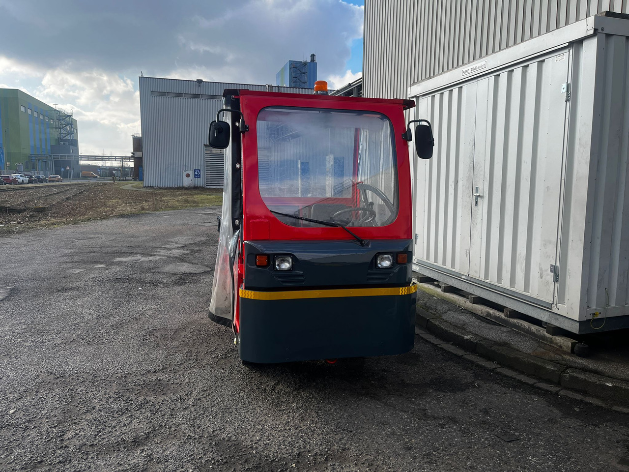 LINDE W12 - Chariot tracteur: photos 4 LINDE W12 - Chariot tracteur: photos 4