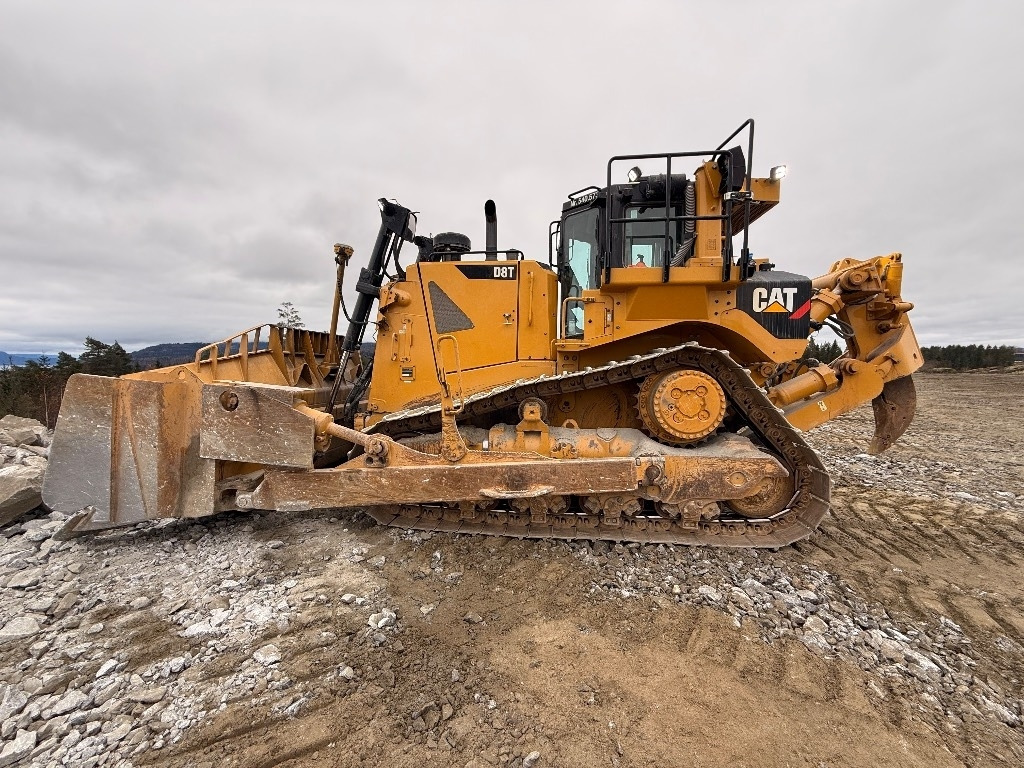 CAT D 8 T - Bulldozer: photos 2 CAT D 8 T - Bulldozer: photos 2