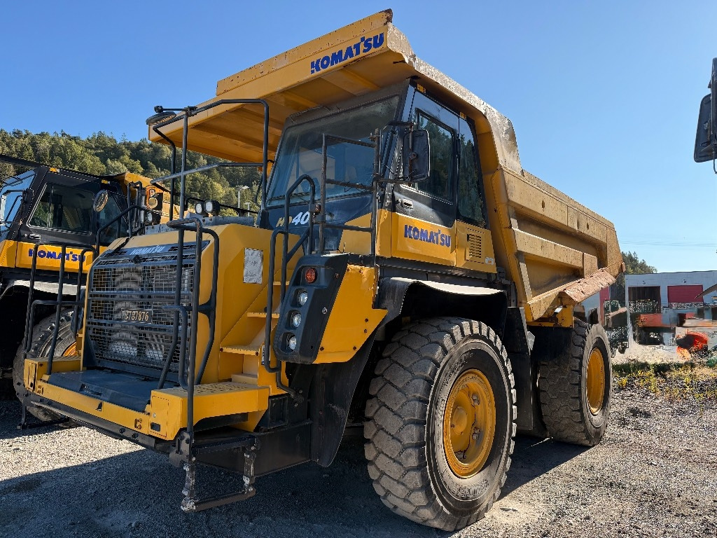 Komatsu HD 405 - 8E0 - Tombereau rigide: photos 1 Komatsu HD 405 - 8E0 - Tombereau rigide: photos 1