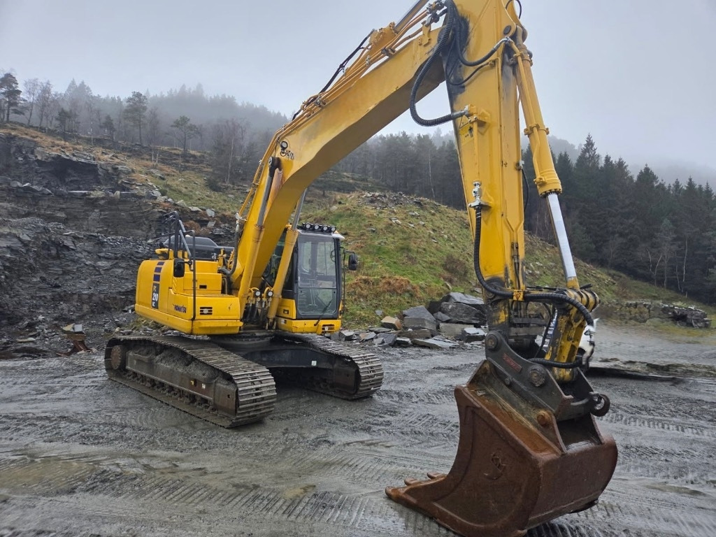 Komatsu PC210LC-11E0 - Pelle sur chenille: photos 4 Komatsu PC210LC-11E0 - Pelle sur chenille: photos 4