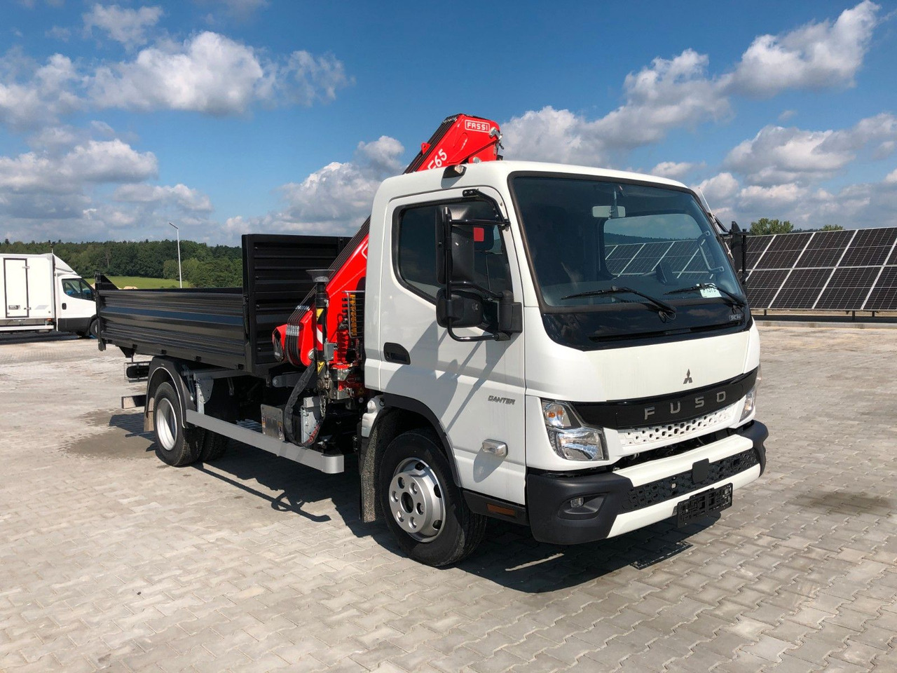 FUSO CANTER 9C18 mit FASSI F65B - Camion benne, Camion grue: photos 1 FUSO CANTER 9C18 mit FASSI F65B - Camion benne, Camion grue: photos 1
