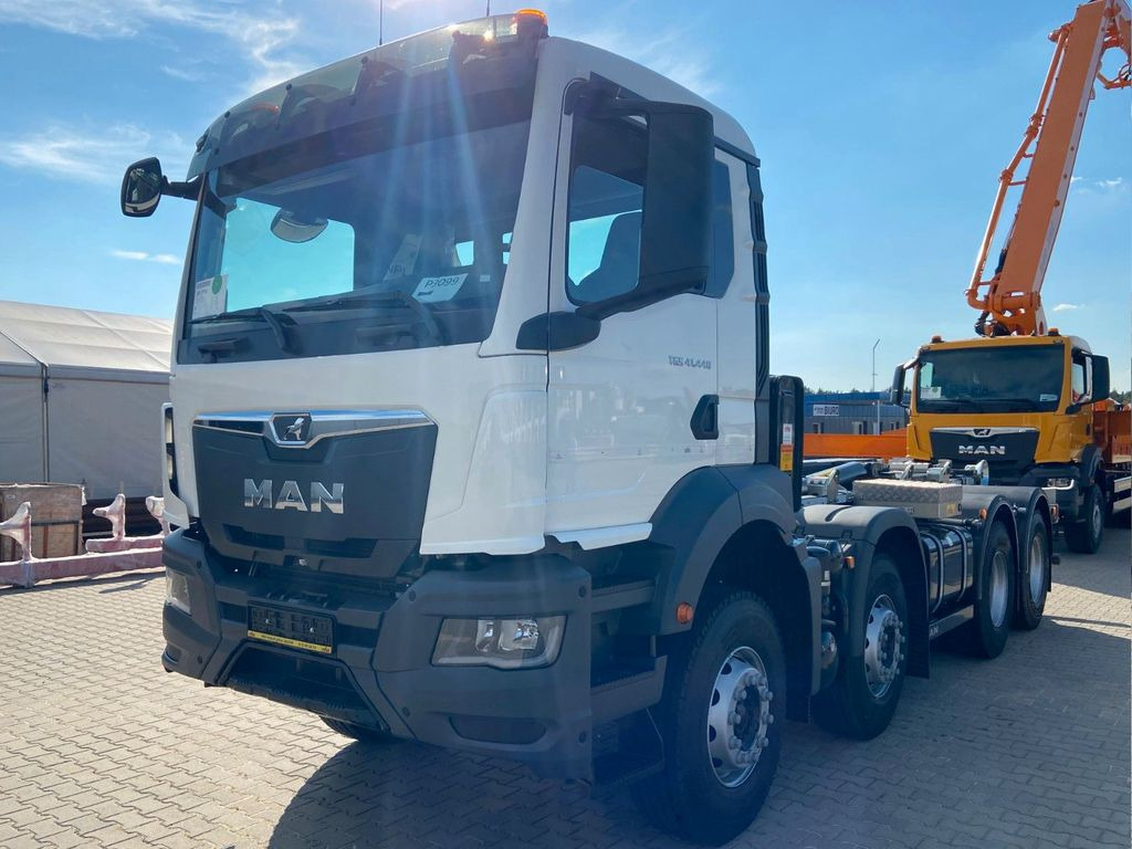 MAN TGS 41.440 8X4 HYVA 26-60-SKZ - Camion ampliroll: photos 2 MAN TGS 41.440 8X4 HYVA 26-60-SKZ - Camion ampliroll: photos 2