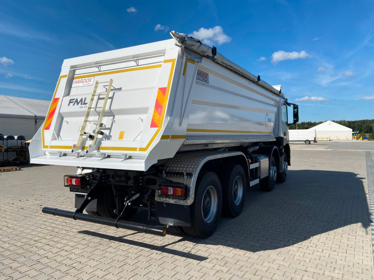 Mercedes-Benz Arocs 4243 8x4 FML KIPPER 20 M3 - Camion benne: photos 5 Mercedes-Benz Arocs 4243 8x4 FML KIPPER 20 M3 - Camion benne: photos 5