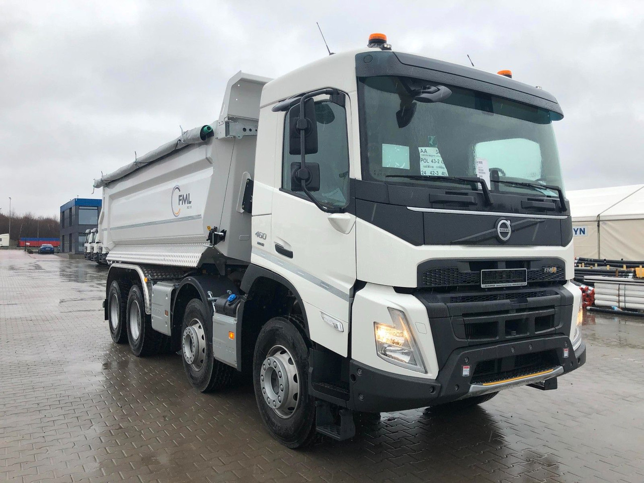Volvo FMX 460 8x4 FML KIPPER - Camion benne: photos 1 Volvo FMX 460 8x4 FML KIPPER - Camion benne: photos 1