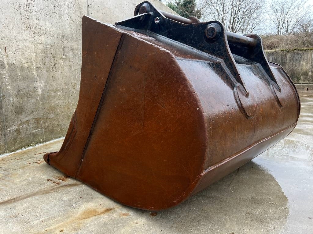 OilQuick OQ70/55 - Godet pour Engins de chantier: photos 3 OilQuick OQ70/55 - Godet pour Engins de chantier: photos 3