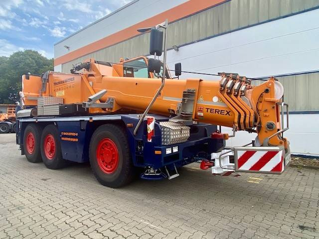 Terex Demag AC 40-1 - Grue tout-terrain: photos 3 Terex Demag AC 40-1 - Grue tout-terrain: photos 3