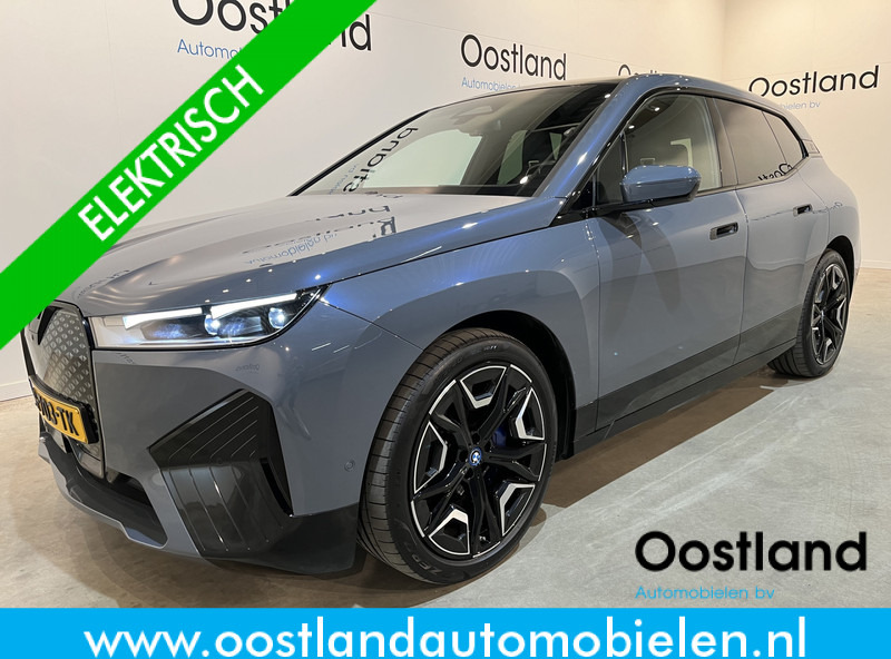 BMW iX xDrive40 High Executive 77 kWh / Luchtvering / Pano / Harman Kardon / Trekhaak / Sportpakket / 27.750 KM !! - SUV: photos 1 BMW iX xDrive40 High Executive 77 kWh / Luchtvering / Pano / Harman Kardon / Trekhaak / Sportpakket / 27.750 KM !! - SUV: photos 1