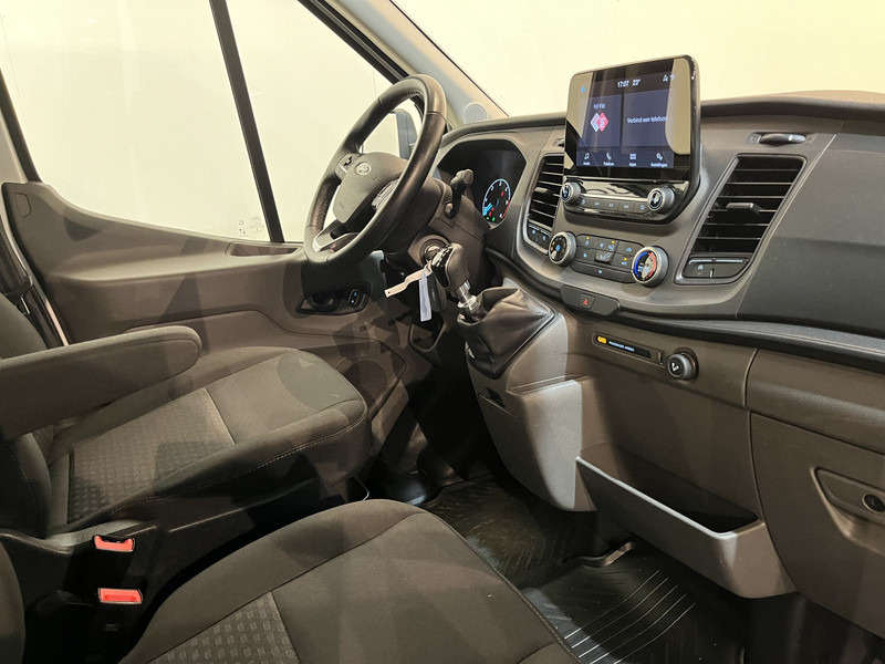 Ford Transit 2.0 TDCI L3H1 130 PK DC Dubbel Cabine Trend Open Laadbak / Euro 6 / Airco / Cruise Control / Trekhaak / CarPlay / 23.600 KM !! / BPM VRIJ !! - Utilitaire plateau, Utilitaire double cabine: photos 3 Ford Transit 2.0 TDCI L3H1 130 PK DC Dubbel Cabine Trend Open Laadbak / Euro 6 / Airco / Cruise Control / Trekhaak / CarPlay / 23.600 KM !! / BPM VRIJ !! - Utilitaire plateau, Utilitaire double cabine: photos 3