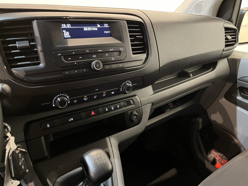 Fourgonnette Peugeot Expert 1.5 BlueHDI L2 Premium / Euro 6 / Airco / Cruise Control / Trekhaak / PDC / 76.000 KM !!: photos 6