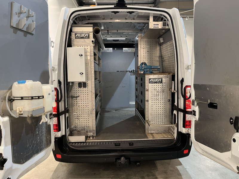 Renault Master 2.3 dCi L2H2 130 PK Servicebus / Aluca Inrichting / Euro 6 / Luchtvering / 220V. / Trekhaak / Airco / Cruise Control / Camera / 90.400 KM !! - Fourgon utilitaire: photos 4 Renault Master 2.3 dCi L2H2 130 PK Servicebus / Aluca Inrichting / Euro 6 / Luchtvering / 220V. / Trekhaak / Airco / Cruise Control / Camera / 90.400 KM !! - Fourgon utilitaire: photos 4