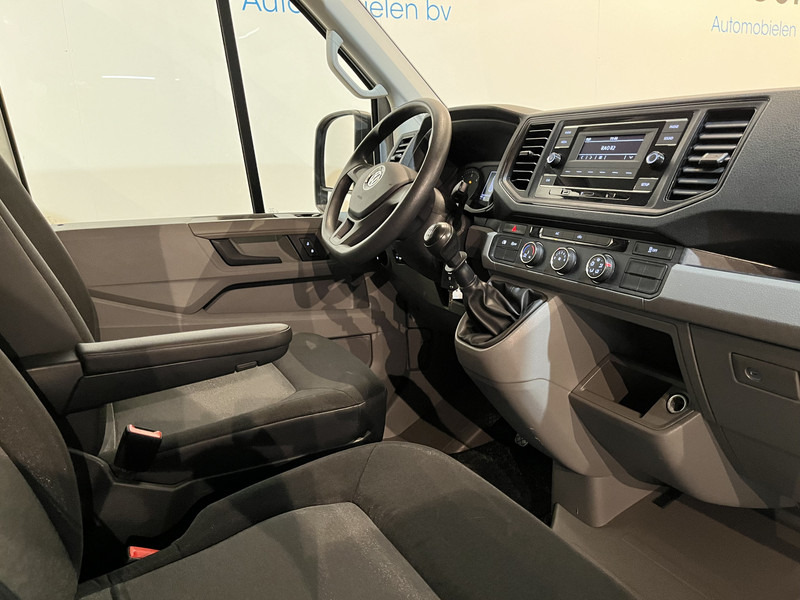 Volkswagen Crafter 2.0 TDI L3H3 / Euro 6 / Airco / Cruise Control / 3-Zits / 67.200 KM !! / BPM VRIJ !! - Fourgonnette: photos 3 Volkswagen Crafter 2.0 TDI L3H3 / Euro 6 / Airco / Cruise Control / 3-Zits / 67.200 KM !! / BPM VRIJ !! - Fourgonnette: photos 3