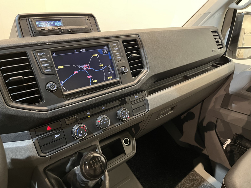 Volkswagen Crafter Crafter 50 TDI 180 PK Open Laadbak / Hiab Kraan / Euro 6 / Airco / Trekhaak 3500 KG / Cruise Control / CarPlay / 51.000 KM !! C-Rijbewijs !! - Utilitaire plateau, Camion grue: photos 5 Volkswagen Crafter Crafter 50 TDI 180 PK Open Laadbak / Hiab Kraan / Euro 6 / Airco / Trekhaak 3500 KG / Cruise Control / CarPlay / 51.000 KM !! C-Rijbewijs !! - Utilitaire plateau, Camion grue: photos 5