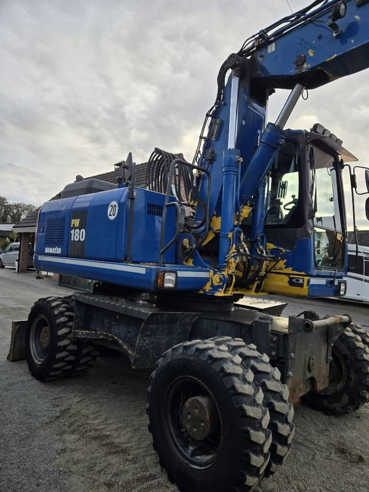 Komatsu PW 180-7EO - Pelle sur pneus: photos 5 Komatsu PW 180-7EO - Pelle sur pneus: photos 5