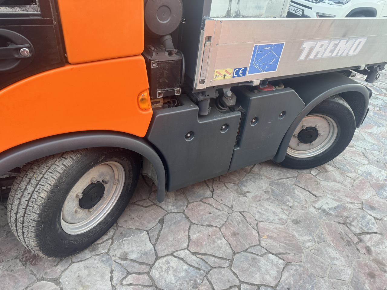 Engin de déneigement MULTICAR Hako Tremo 4x4 wywrotka Polewaczka zamiatarka pług posypywarka snow schnee: photos 15