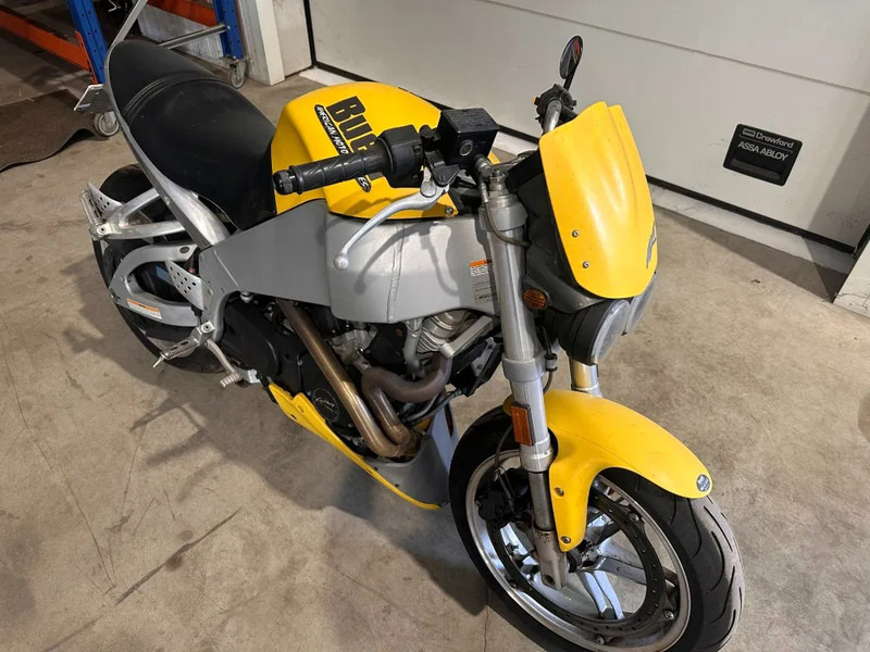 Buell XB9S Lightning - Motocyclette: photos 2 Buell XB9S Lightning - Motocyclette: photos 2