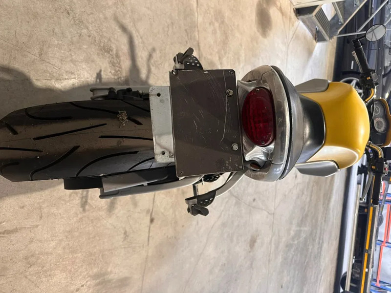 Buell XB9S Lightning - Motocyclette: photos 4 Buell XB9S Lightning - Motocyclette: photos 4