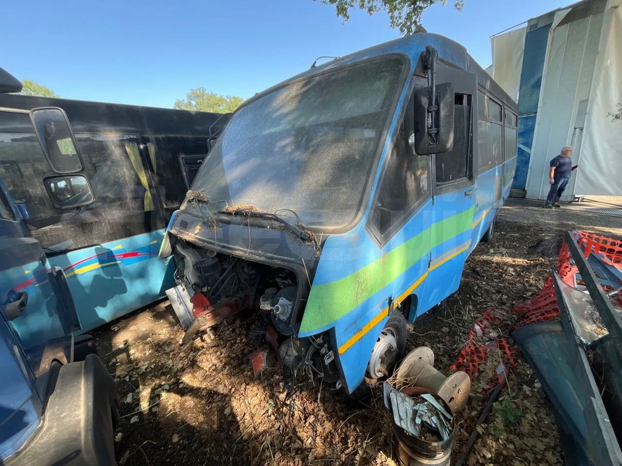 Bundle di 4 mezzi Iveco - Cacciamali Man - 10.180 HOCL Man - Neoplan Neoplan - N4011 - Bus urbain: photos 1 Bundle di 4 mezzi Iveco - Cacciamali Man - 10.180 HOCL Man - Neoplan Neoplan - N4011 - Bus urbain: photos 1