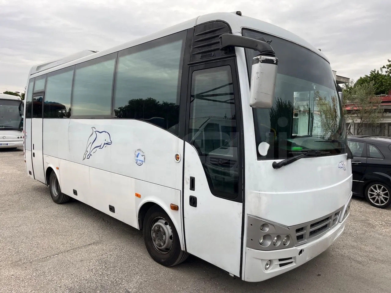 Isuzu Turquoise - Autocar: photos 1 Isuzu Turquoise - Autocar: photos 1