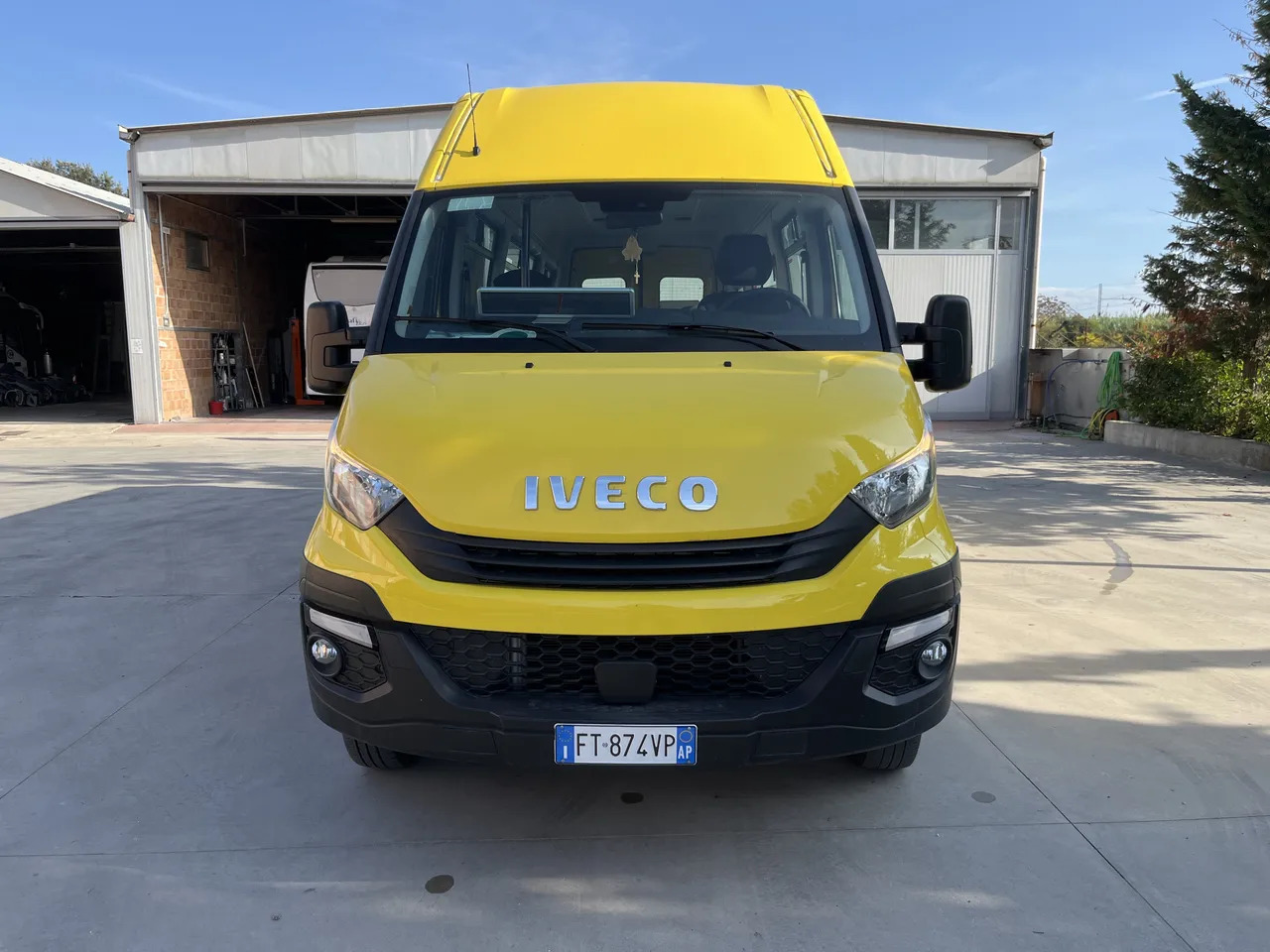 Iveco Daily - Bus scolaire: photos 2 Iveco Daily - Bus scolaire: photos 2