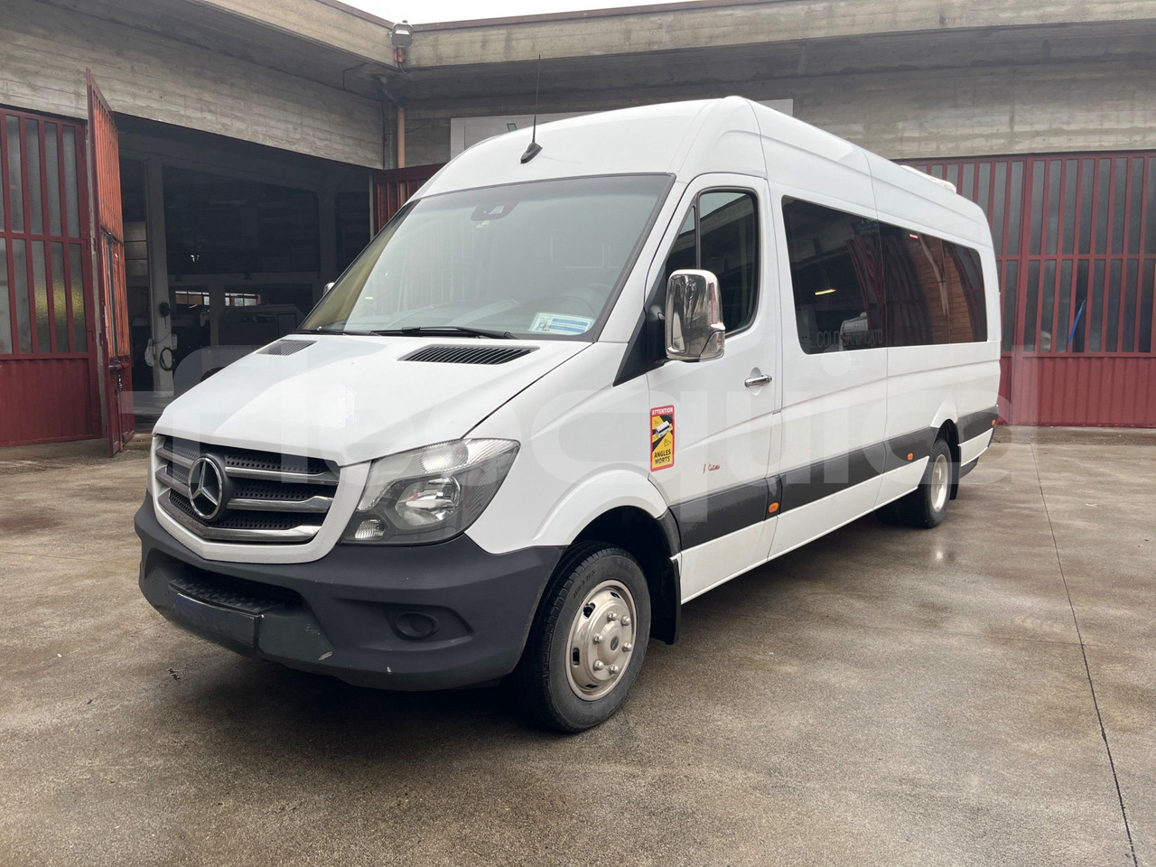 Mercedes-Benz Sprinter - Autocar: photos 4 Mercedes-Benz Sprinter - Autocar: photos 4