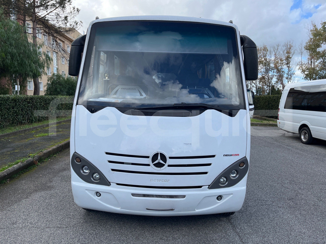 Mercedes-Benz Vario - Autocar: photos 2 Mercedes-Benz Vario - Autocar: photos 2
