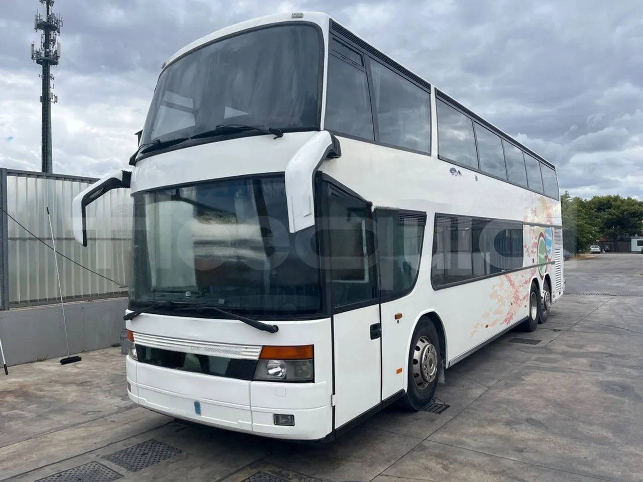 Setra S328 - Autocar: photos 4 Setra S328 - Autocar: photos 4