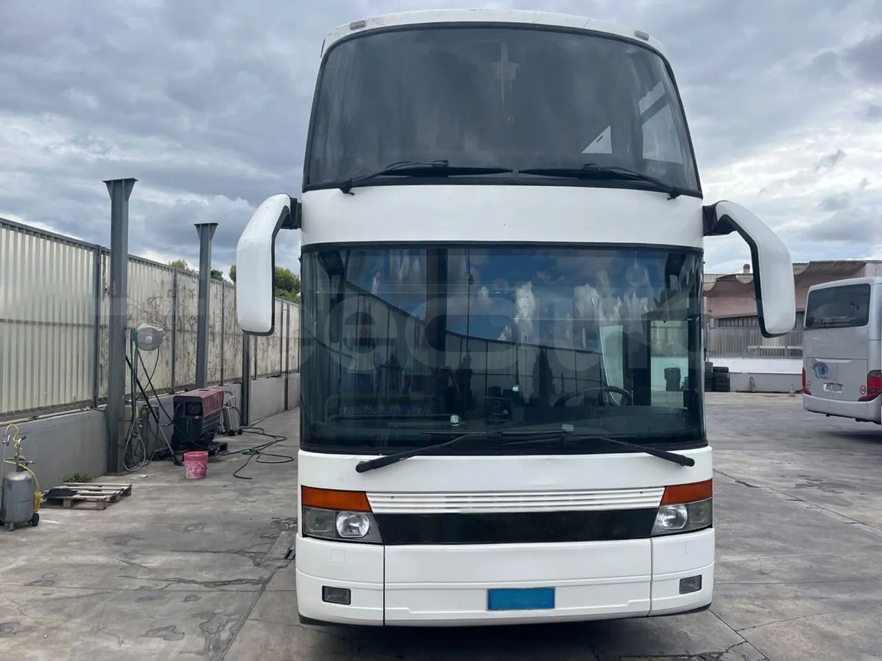 Setra S328 - Autocar: photos 2 Setra S328 - Autocar: photos 2