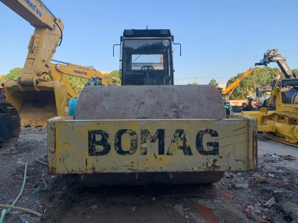 Bomag BW 225 D-3 - Rouleau compresseur: photos 2 Bomag BW 225 D-3 - Rouleau compresseur: photos 2