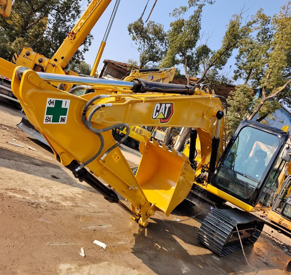 CATERPILLAR 313D2GC - Pelle sur chenille: photos 4 CATERPILLAR 313D2GC - Pelle sur chenille: photos 4