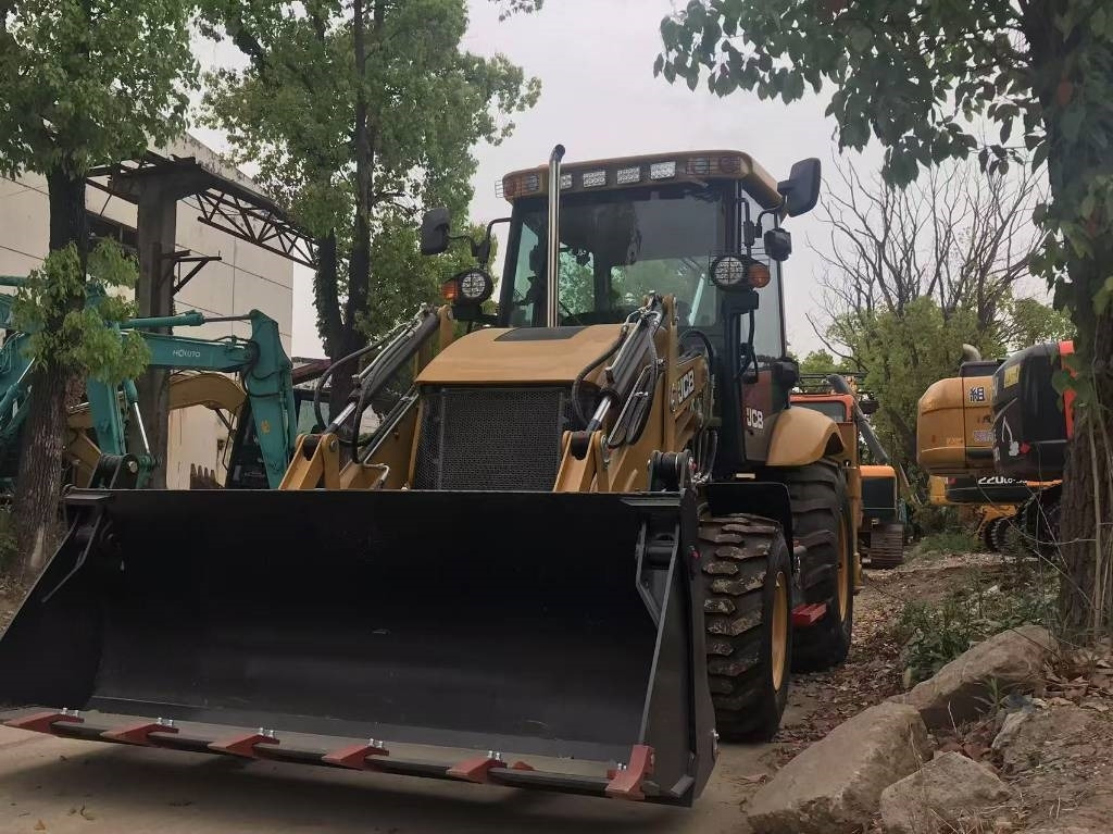 JCB 3 CX - Tractopelle: photos 4 JCB 3 CX - Tractopelle: photos 4