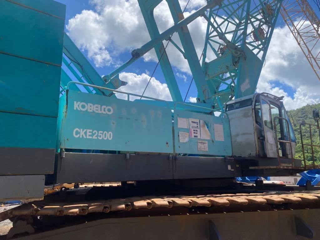 Kobelco CKE 2500 - Grue sur chenilles: photos 2 Kobelco CKE 2500 - Grue sur chenilles: photos 2