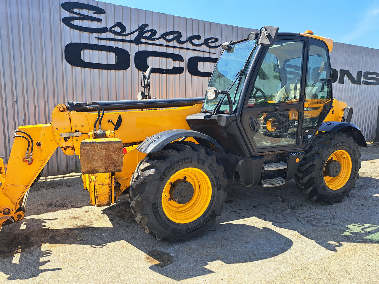 JCB 540-140 - Chariot télescopique: photos 1 JCB 540-140 - Chariot télescopique: photos 1