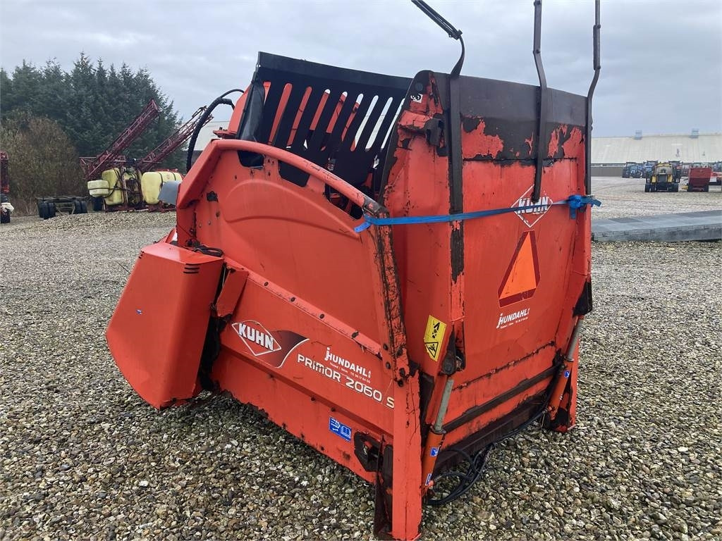 Kuhn PRIMOR 2060S halmstrøer  - Matériel d'élevage: photos 4 Kuhn PRIMOR 2060S halmstrøer  - Matériel d'élevage: photos 4